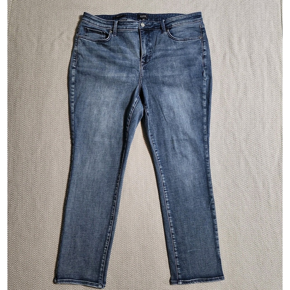 NYDJ Slim Women's Jeans Blue Medium Wash Denim 5-Pocket Design Size 18W